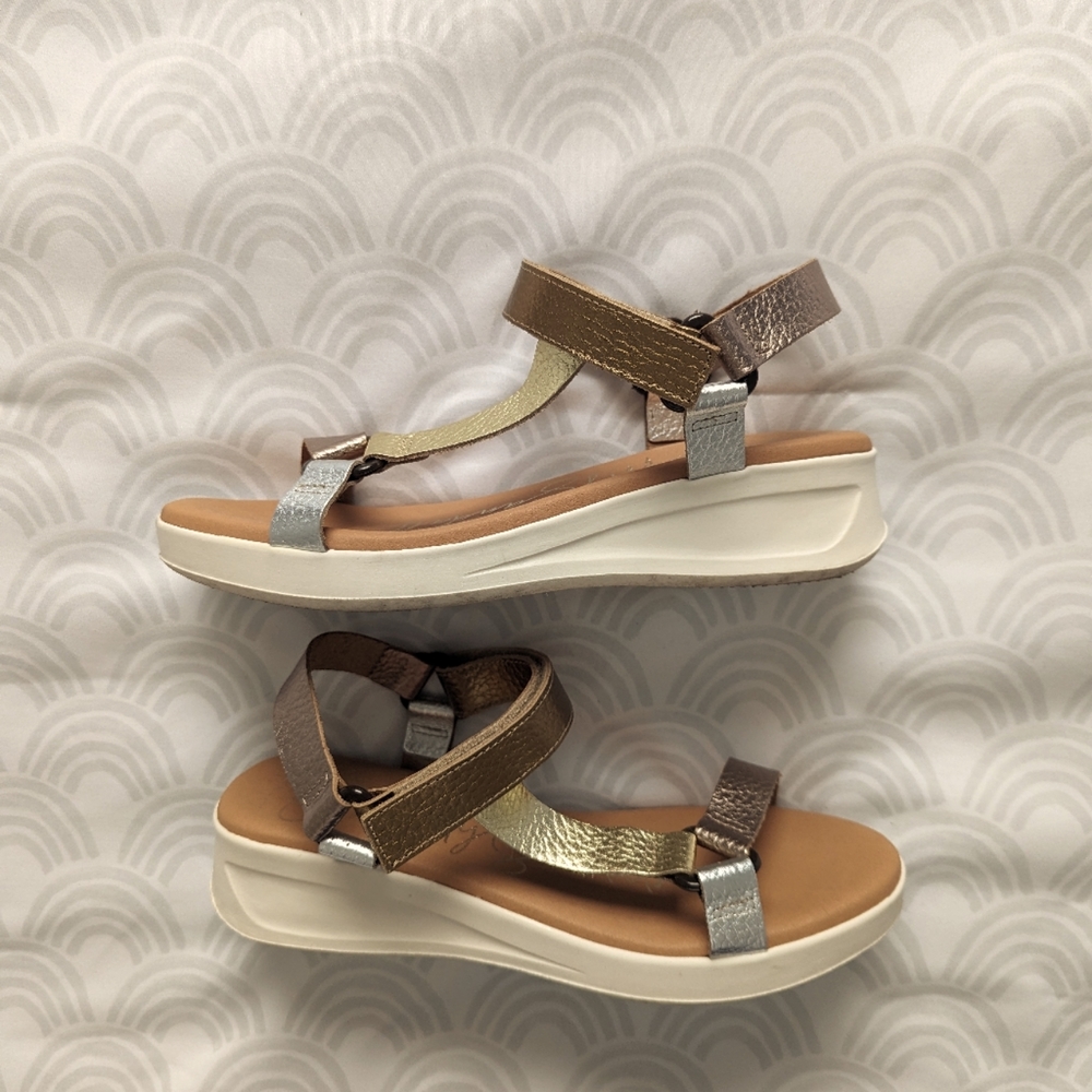 Oh My Metallic Sandals